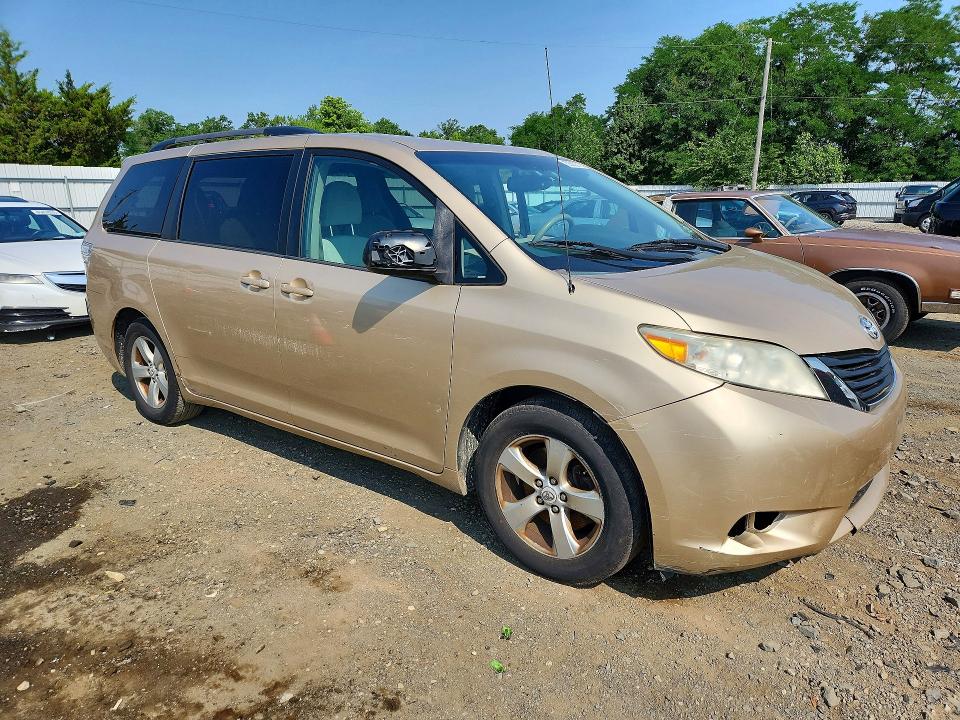 Продажа на аукционе авто 2012 Toyota Sienna, vin: 5TDKK3DC2CS232318, номер лота: 58960726