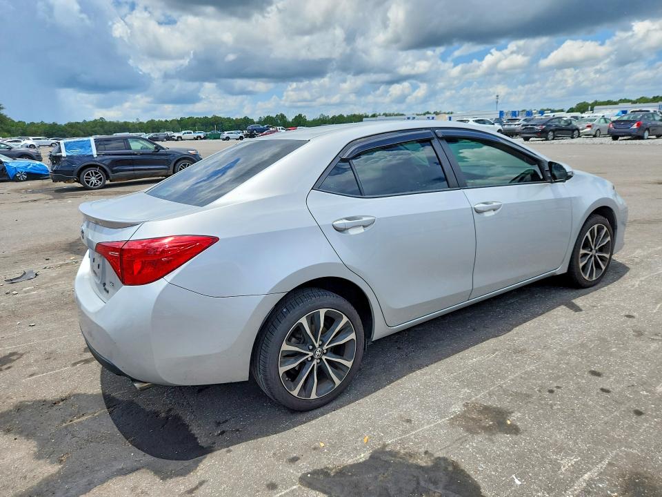 Продаж на аукціоні авто 2018 Toyota Corolla, vin: 5YFBURHE6JP806997, номер лоту: 57948826