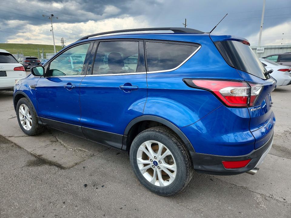 Продажа на аукционе авто 2017 Ford Escape, vin: 1FMCU9GD4HUE90490, номер лота: 55956866
