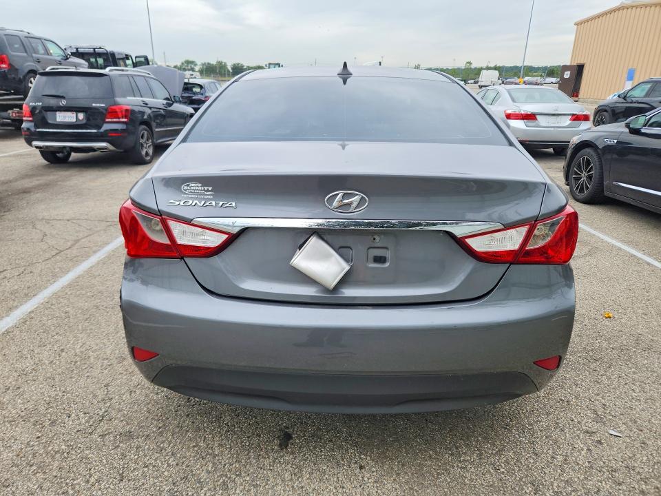 55737596 :رقم المزاد ، 5NPEB4AC6EH882995 vin ، 2014 Hyundai Sonata مزاد بيع
