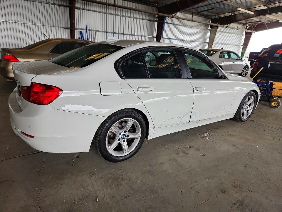 58389436 :رقم المزاد ، WBA3D3C54EK155220 vin ، 2014 Bmw 328 مزاد بيع