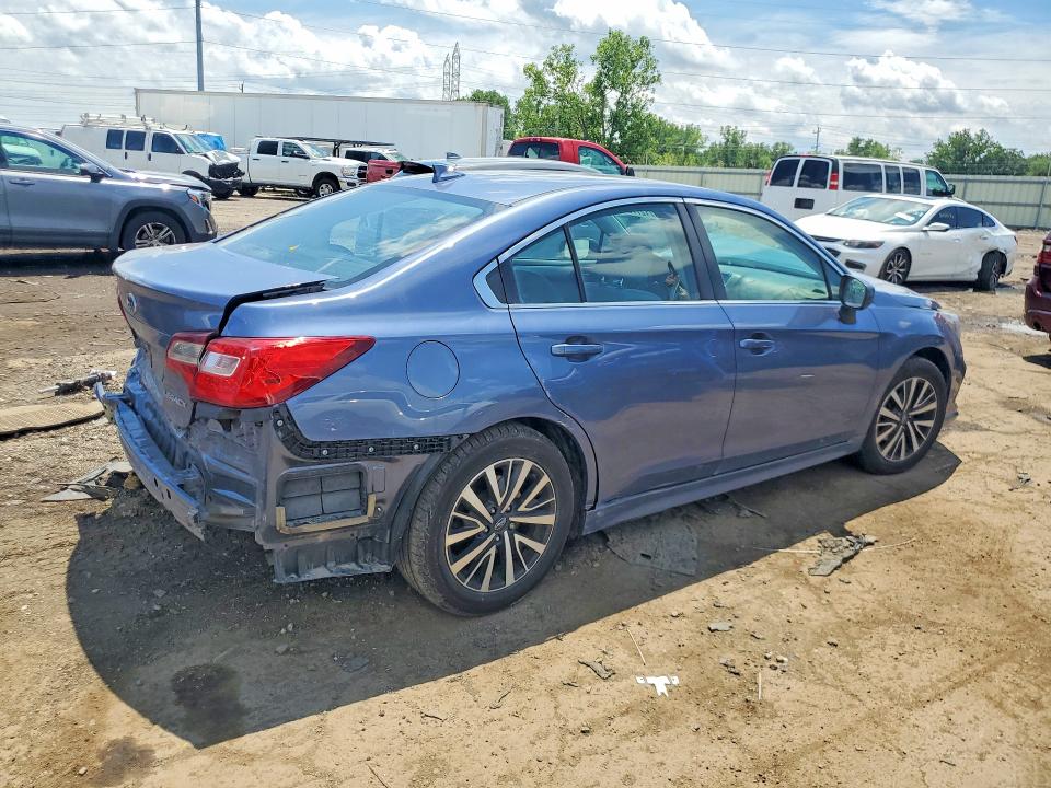 58712776 :رقم المزاد ، 4S3BNAC60J3020779 vin ، 2018 Subaru Legacy مزاد بيع