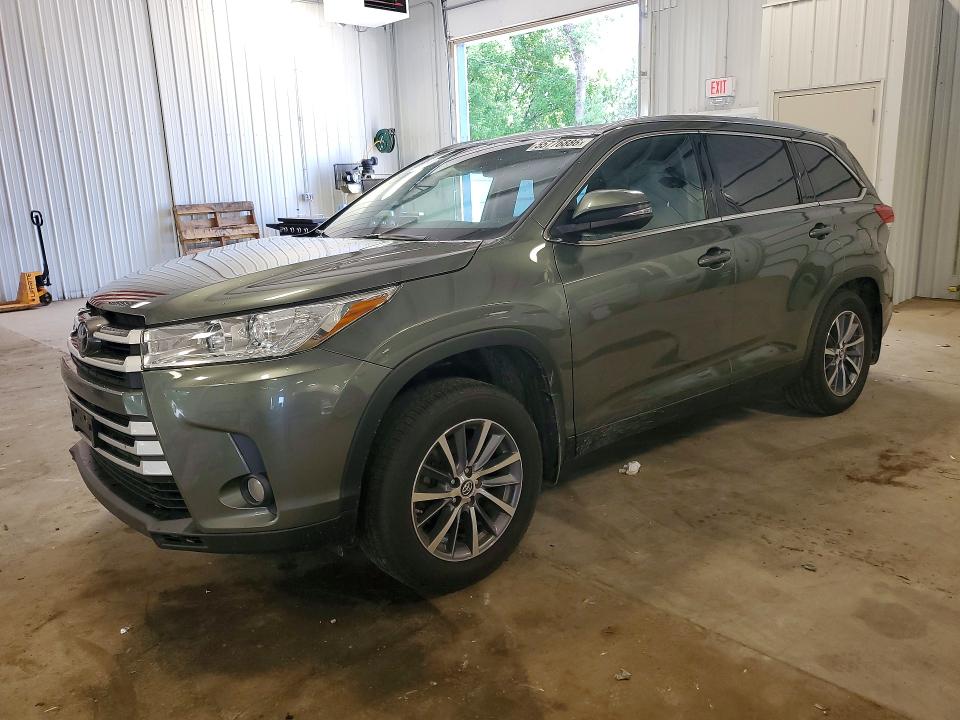 Auction sale of the 2019 Toyota Highlander, vin: 5TDJZRFH4KS724656, lot number: 55776886