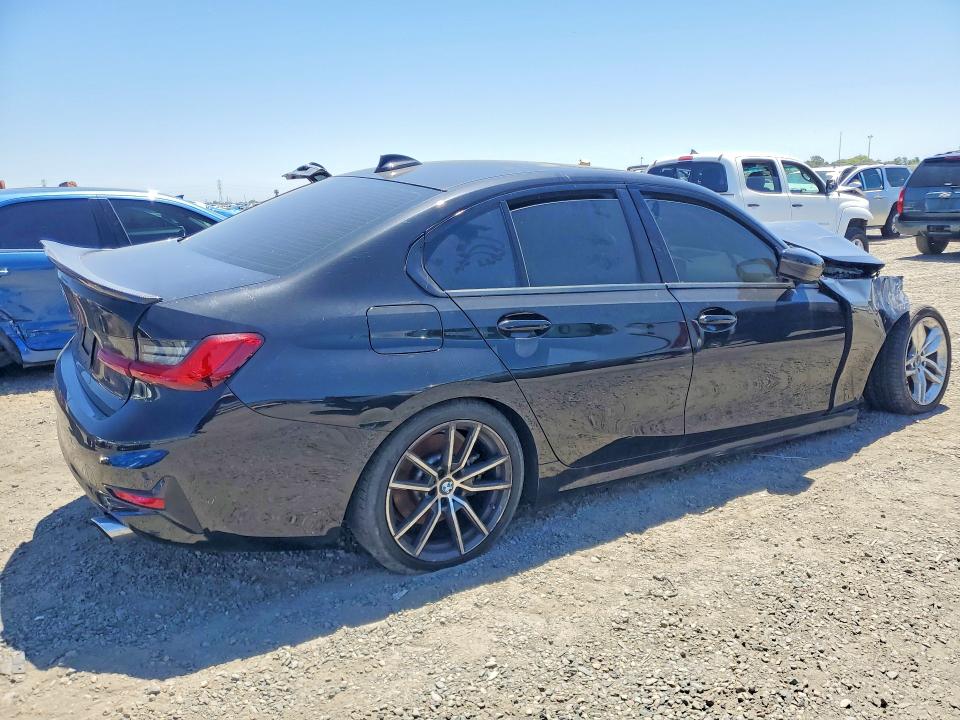 56161506 :رقم المزاد ، 3MW5R1J06M8B91092 vin ، 2021 Bmw 330i مزاد بيع