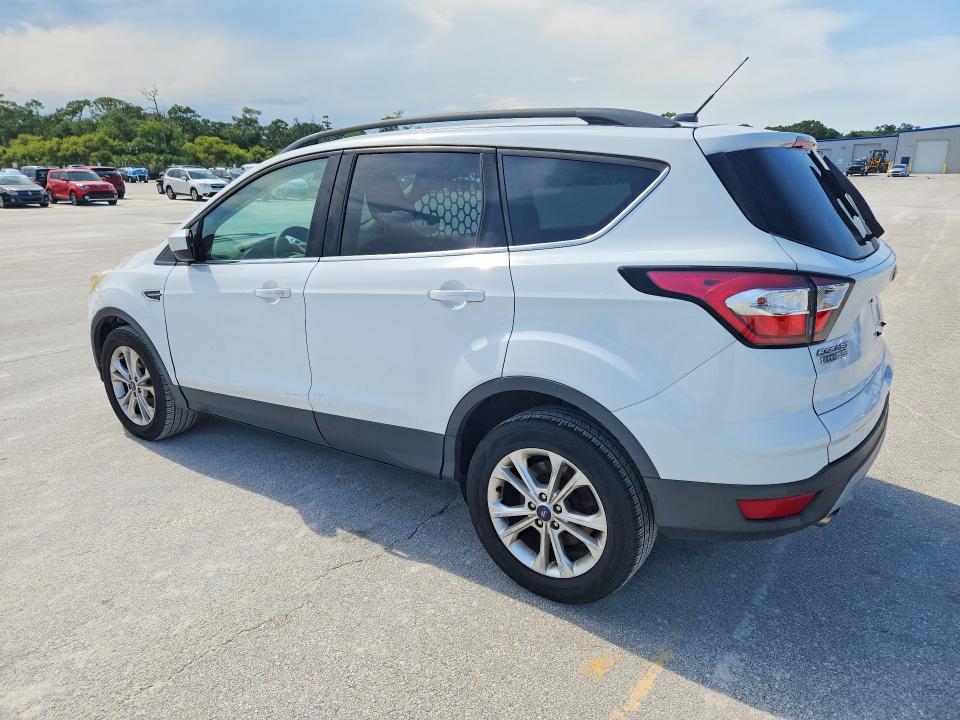58627586 :رقم المزاد ، 1FMCU0GD9JUC07454 vin ، 2018 Ford Escape مزاد بيع