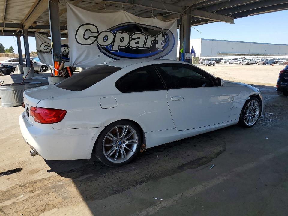 Продаж на аукціоні авто 2011 Bmw 335, vin: WBAKG7C50BE598999, номер лоту: 59638986