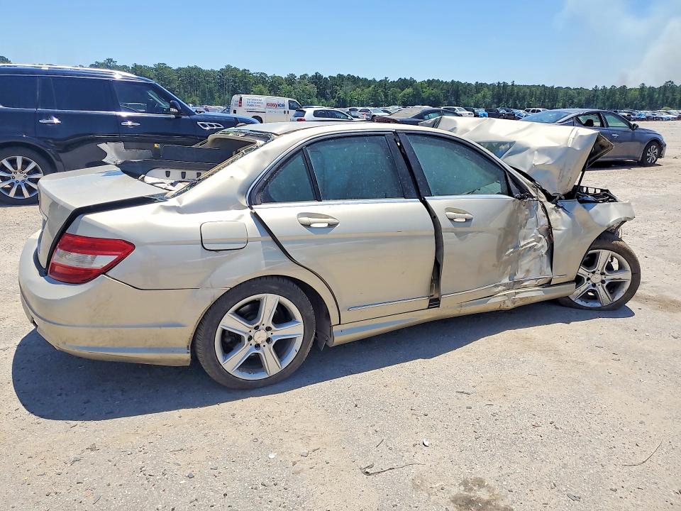 2011 Mercedes-benz C მანქანა იყიდება აუქციონზე, vin: WDDGF5EB7BR135226, აუქციონის ნომერი: 56004256