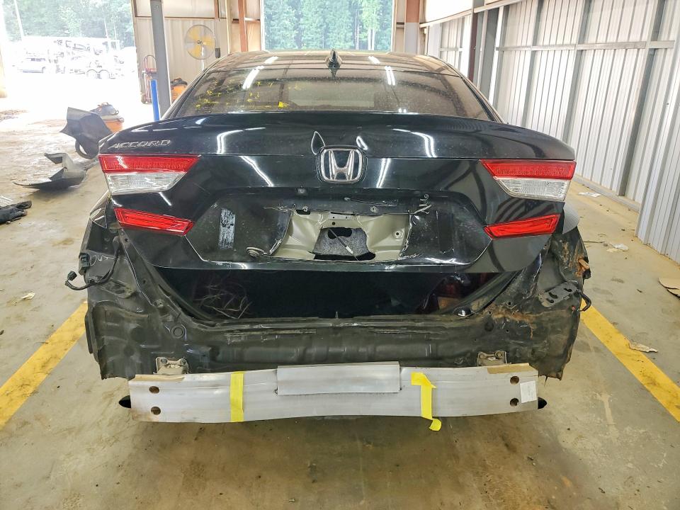 Продажа на аукционе авто 2019 Honda Accord, vin: 1HGCV1F38KA122304, номер лота: 56654166