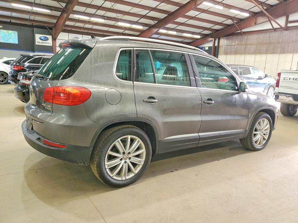 Aukcja sprzedaży 2015 Volkswagen Tiguan, vin: WVGBV7AX5FW586596, numer aukcji: 55981926