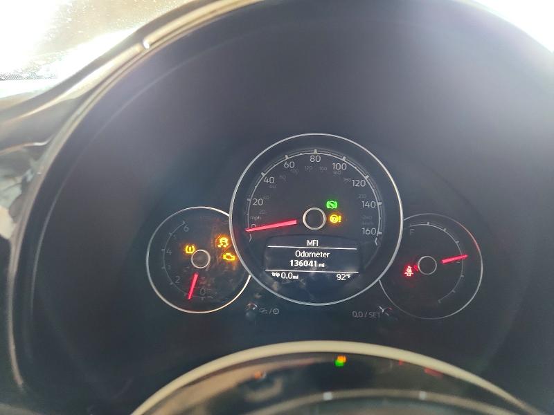 Продажа на аукционе авто 2017 Volkswagen Beetle, vin: 3VWF17AT6HM629745, номер лота: 56127866