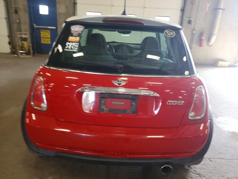 2006 Mini Cooper მანქანა იყიდება აუქციონზე, vin: WMWRC33586TK68614, აუქციონის ნომერი: 57560616