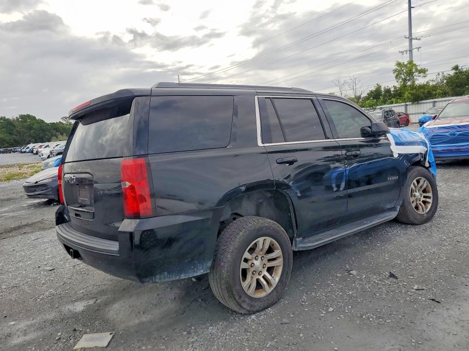 55218586 :رقم المزاد ، 1GNSCAKC2JR175979 vin ، 2018 Chevrolet Tahoe مزاد بيع
