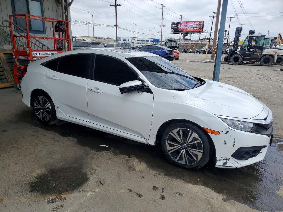 2018 Honda Civic მანქანა იყიდება აუქციონზე, vin: JHMFC1F39JX035832, აუქციონის ნომერი: 58120366