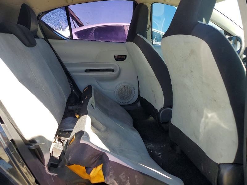 55771876 :رقم المزاد ، JTDKDTB33D1548323 vin ، 2013 Toyota Prius C مزاد بيع