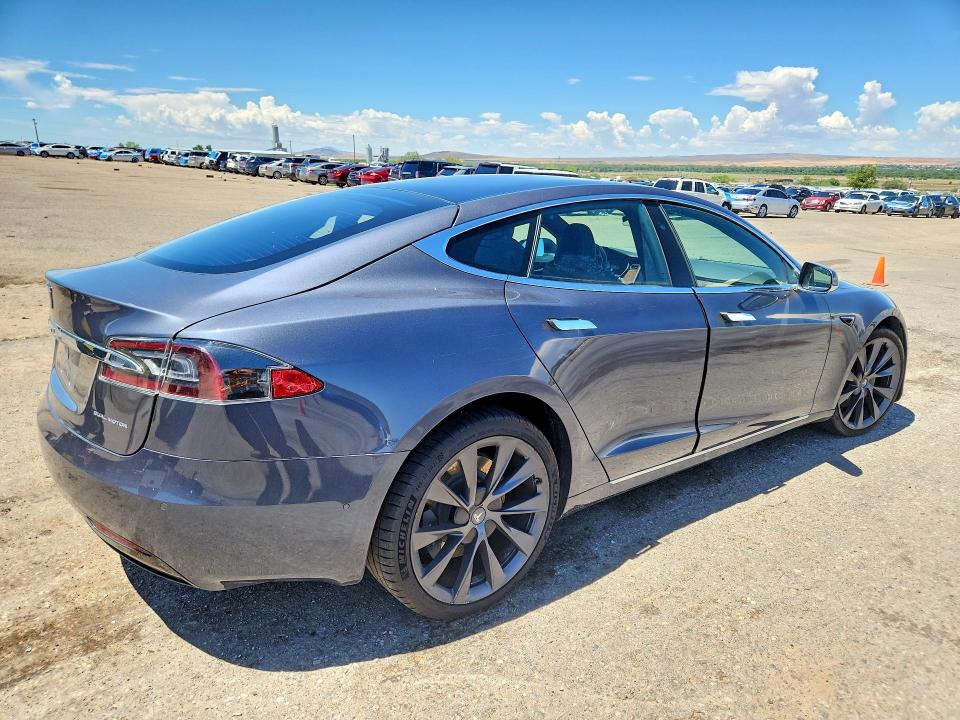 58761086 :رقم المزاد ، 5YJSA1E20MF427773 vin ، 2021 Tesla Model S مزاد بيع