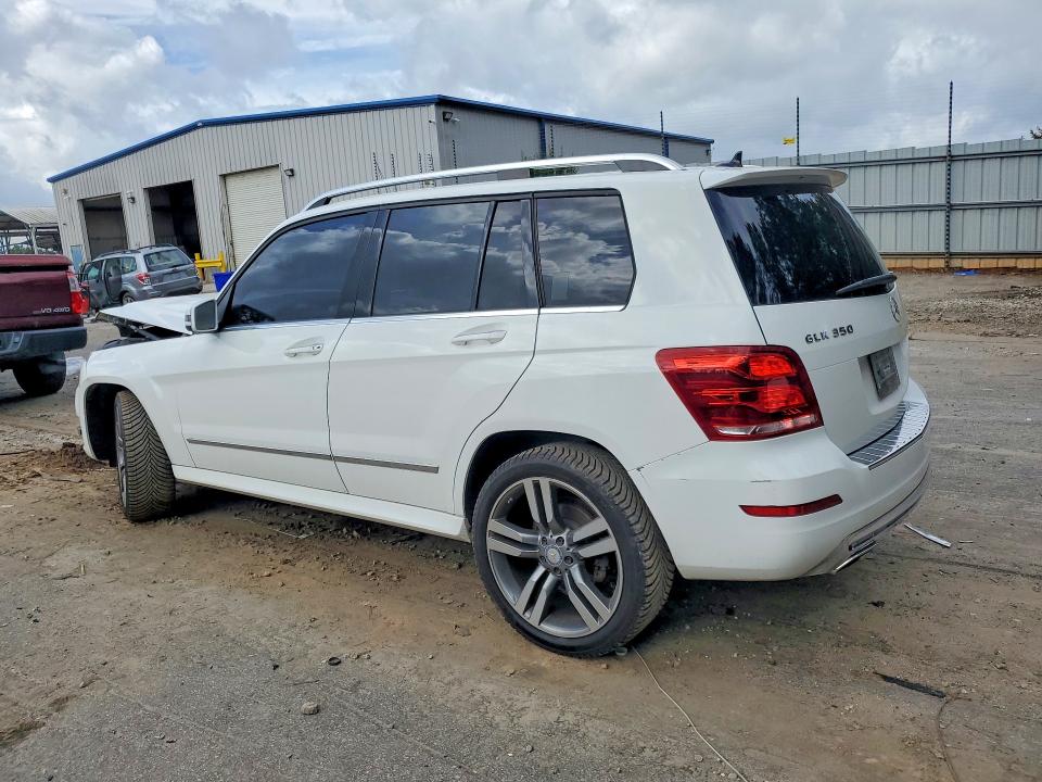Продажа на аукционе авто 2015 Mercedes-benz Glk, vin: WDCGG5HB8FG402811, номер лота: 57932686