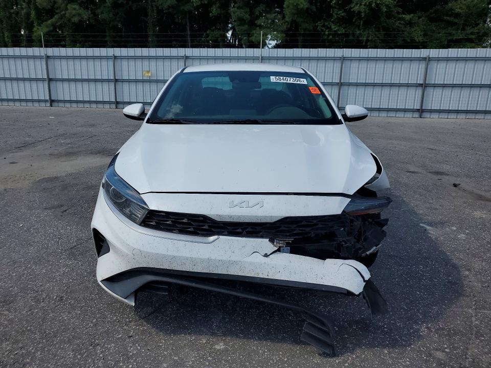 58407306 :رقم المزاد ، 3KPF24AD1NE437517 vin ، 2022 Kia Forte مزاد بيع