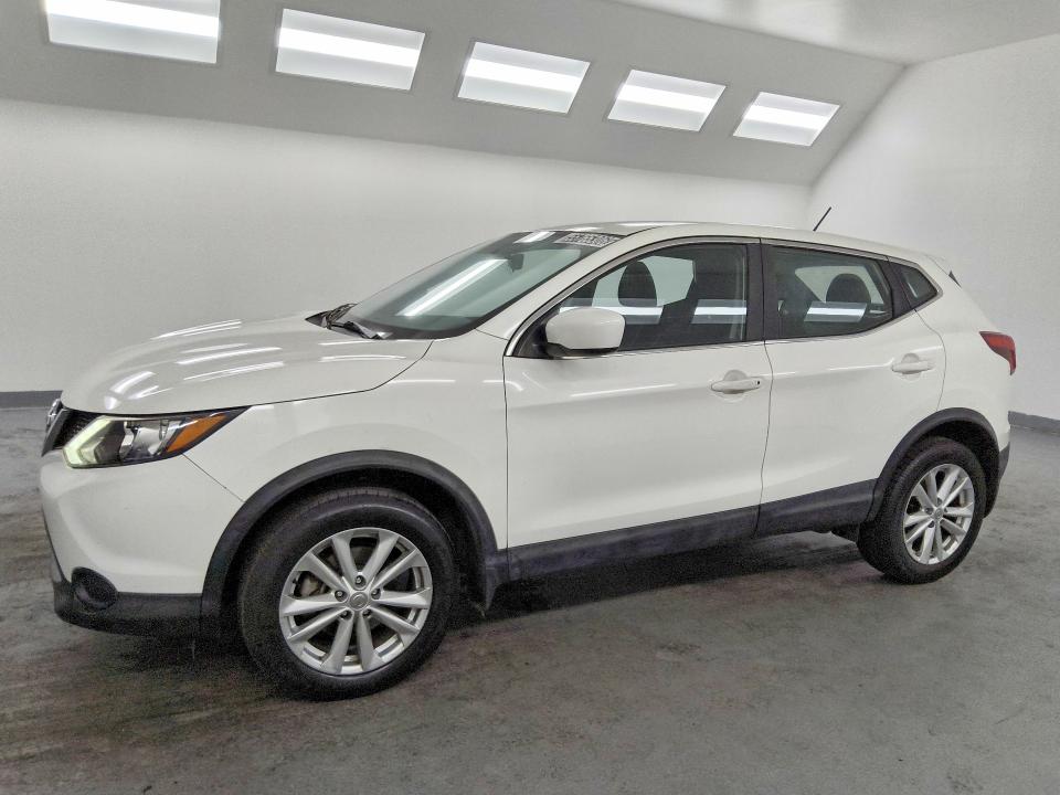 2017 Nissan Rogue Sport მანქანა იყიდება აუქციონზე, vin: JN1BJ1CP0HW021804, აუქციონის ნომერი: 55765306