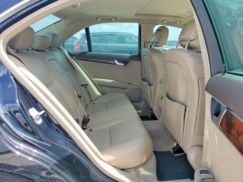 Продажа на аукционе авто 2013 Mercedes-benz C, vin: WDDGF4HB2DA769924, номер лота: 58920506