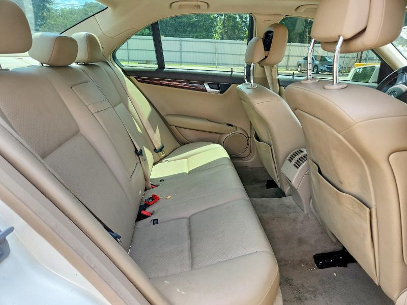 58540836 :رقم المزاد ، WDDGF5EB5AR096747 vin ، 2010 Mercedes-benz C مزاد بيع