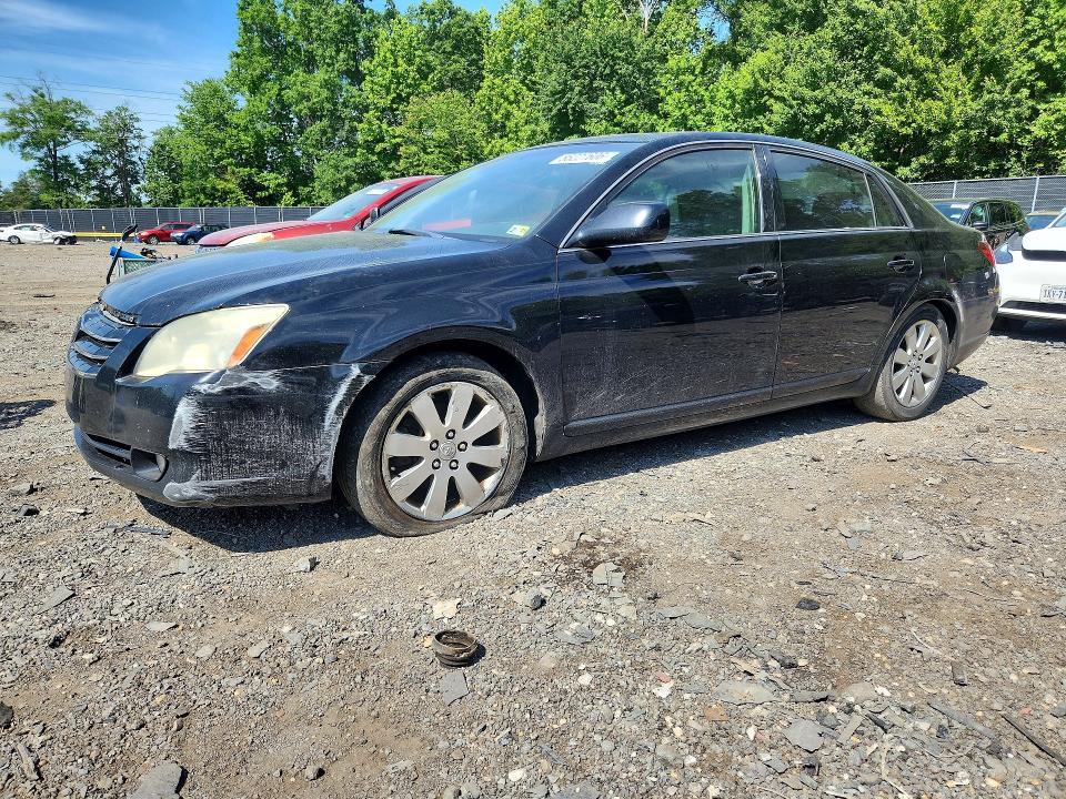 55227606 :رقم المزاد ، 4T1BK36BX6U136257 vin ، 2006 Toyota Avalon مزاد بيع