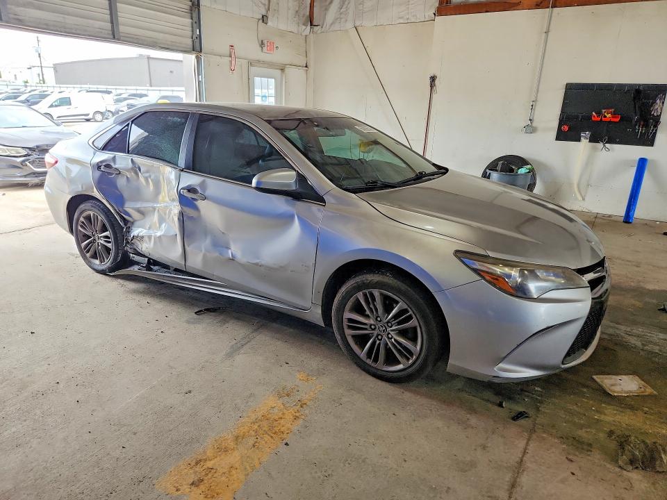 2015 Toyota Camry მანქანა იყიდება აუქციონზე, vin: 4T1BF1FK1FU960141, აუქციონის ნომერი: 55892536