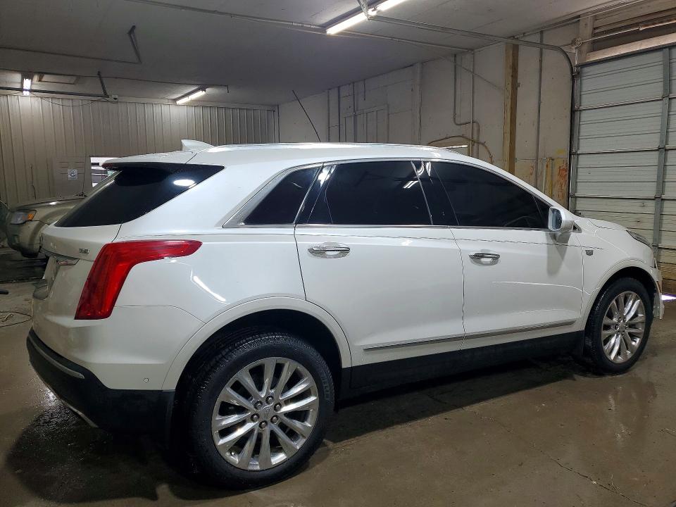 57358826 :رقم المزاد ، 1GYKNFRS0HZ306389 vin ، 2017 Cadillac Xt5 مزاد بيع