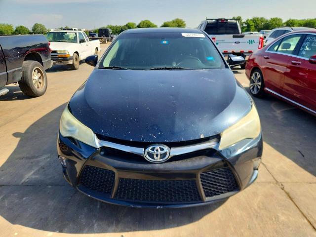 58728616 :رقم المزاد ، 4T1BF1FK3GU225050 vin ، 2016 Toyota Camry مزاد بيع