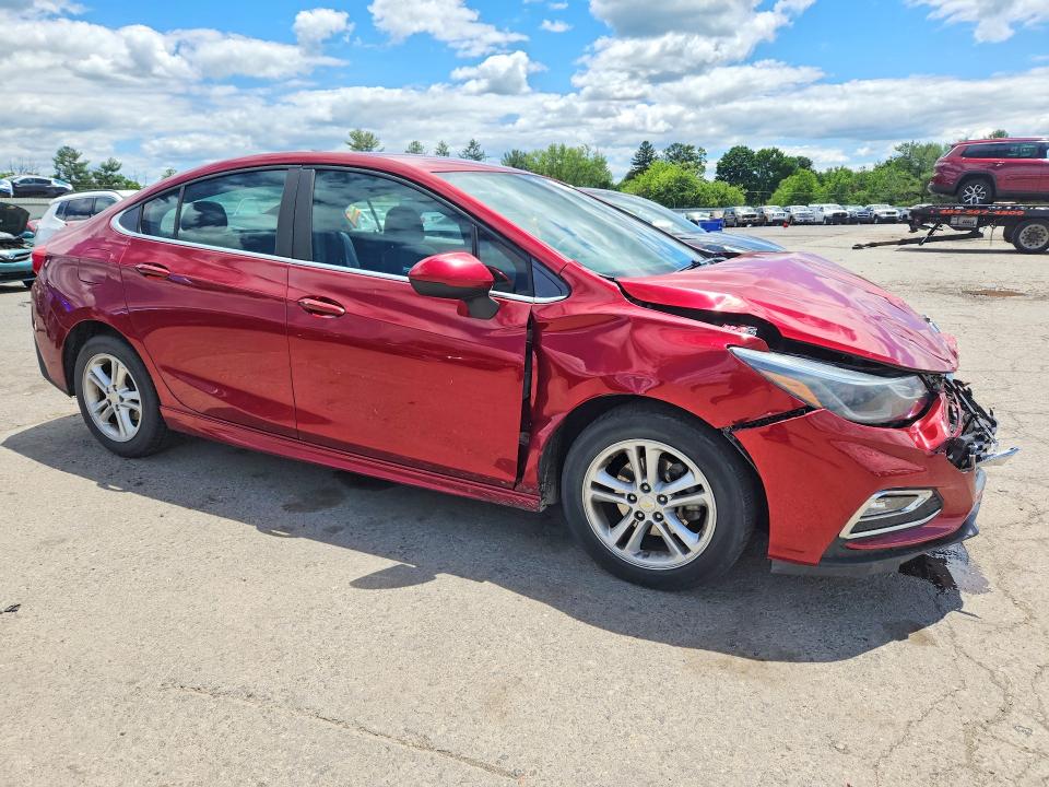 57121286 :رقم المزاد ، 1G1BE5SM0H7215168 vin ، 2017 Chevrolet Cruze مزاد بيع