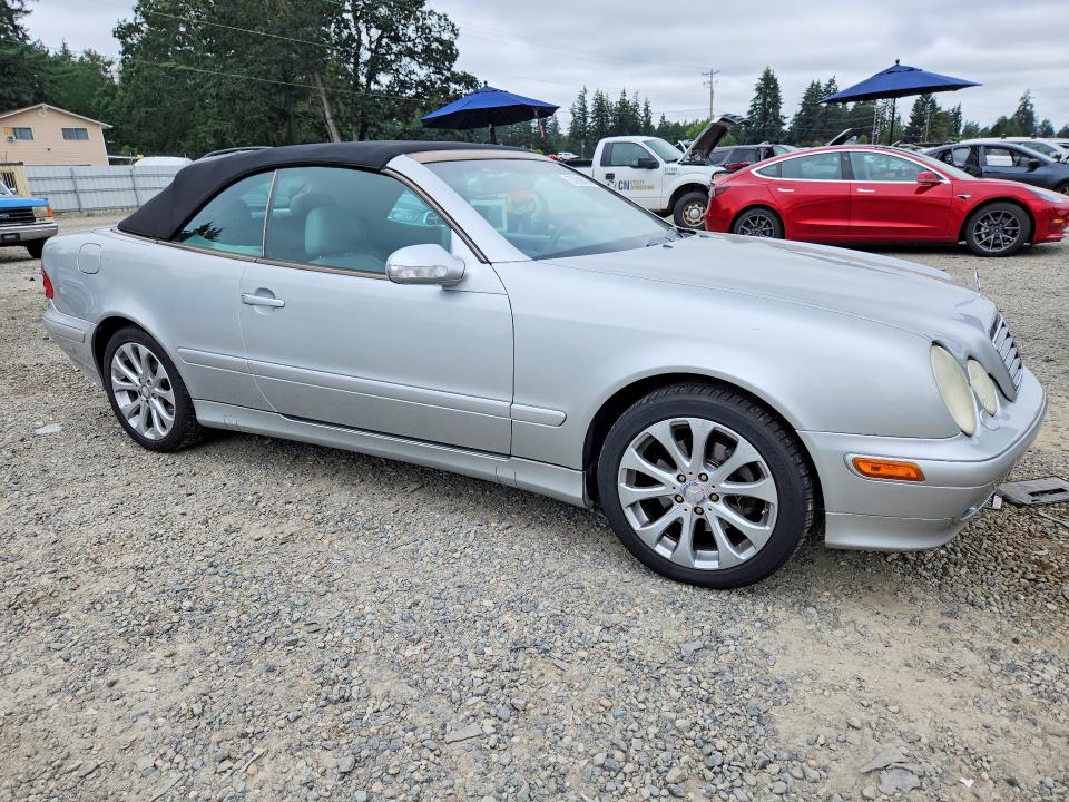57699026 :رقم المزاد ، WDBLK65G6YT039491 vin ، 2000 Mercedes-benz Clk مزاد بيع