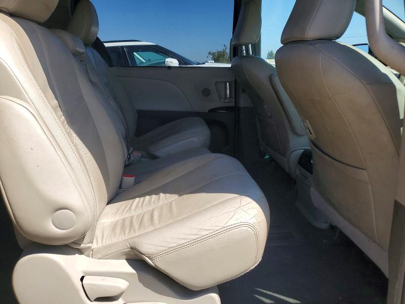 2011 Toyota Sienna მანქანა იყიდება აუქციონზე, vin: 5TDYK3DC0BS080631, აუქციონის ნომერი: 57601136