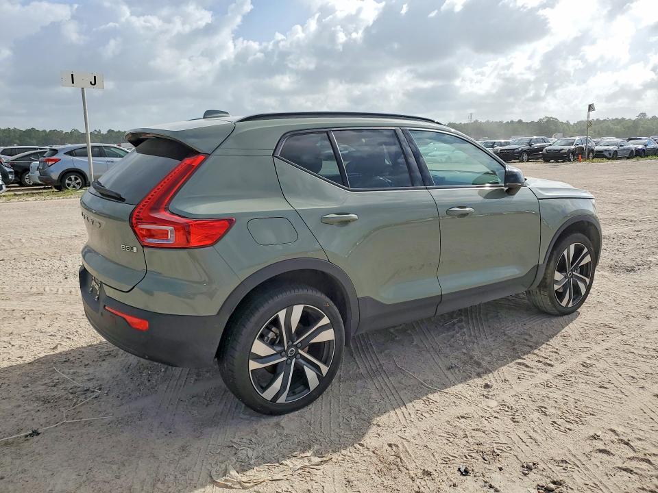 58047896 :رقم المزاد ، YV4L12UW8P2006886 vin ، 2023 Volvo Xc40 مزاد بيع