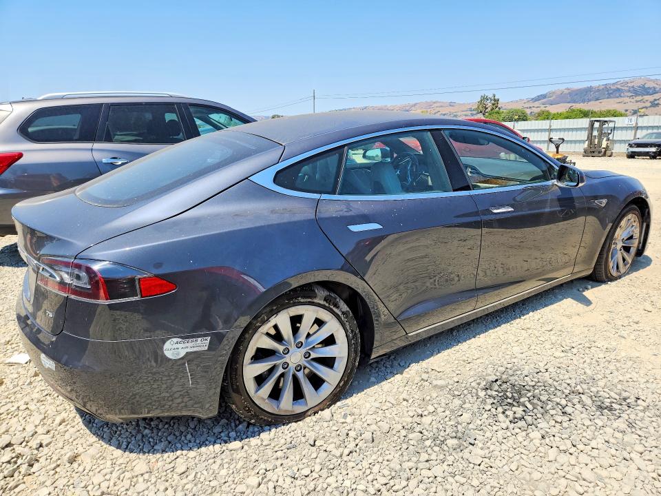 57933636 :رقم المزاد ، 5YJSA1E19GF151329 vin ، 2016 Tesla Model S مزاد بيع