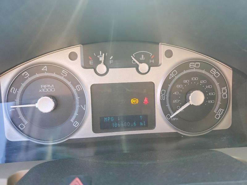 57402056 :رقم المزاد ، 4M2CU91759KJ13438 vin ، 2009 Mercury Mariner مزاد بيع