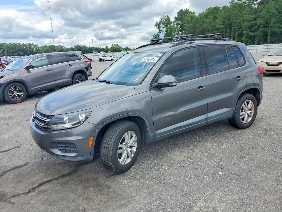 2016 Volkswagen Tiguan მანქანა იყიდება აუქციონზე, vin: WVGBV7AX5GW602300, აუქციონის ნომერი: 57846316