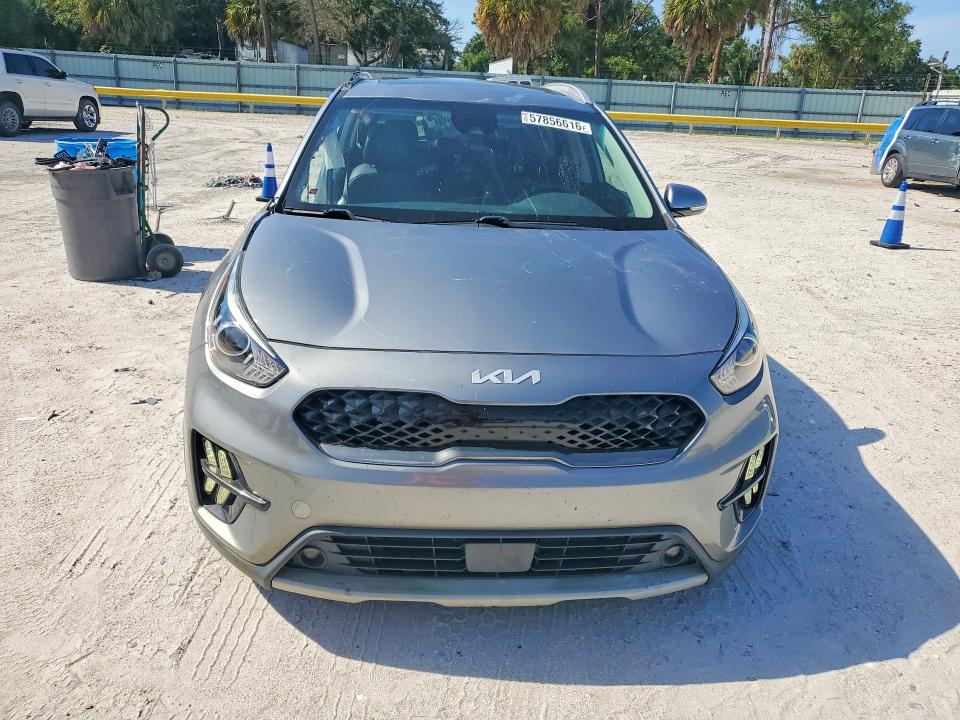 2022 Kia Niro მანქანა იყიდება აუქციონზე, vin: KNDCE3LC9N5546361, აუქციონის ნომერი: 57856616