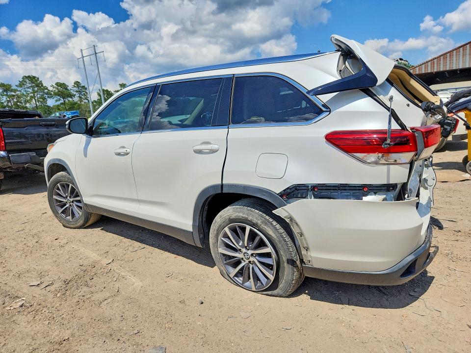 Продажа на аукционе авто 2019 Toyota Highlander, vin: 5TDKZRFH7KS568164, номер лота: 56136076