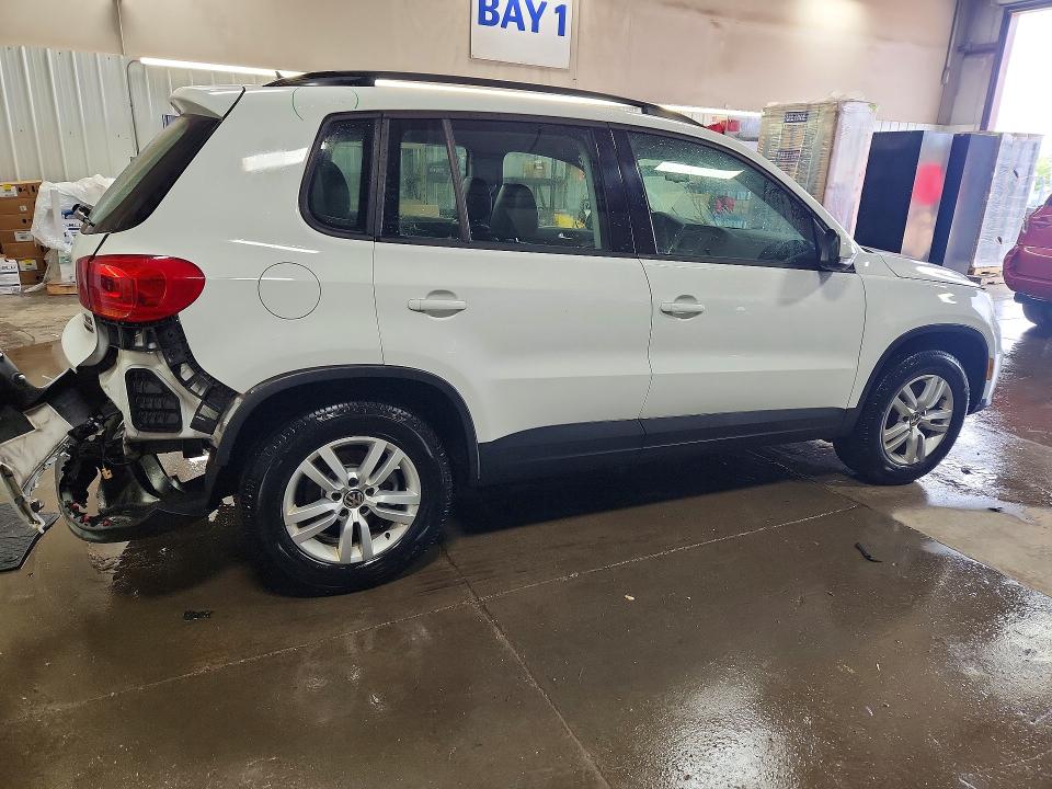 2016 Volkswagen Tiguan მანქანა იყიდება აუქციონზე, vin: WVGBV7AX6GW533441, აუქციონის ნომერი: 57681716