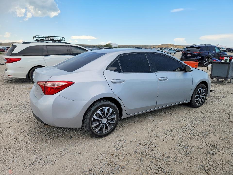 58812096 :رقم المزاد ، 2T1BURHE5HC760525 vin ، 2017 Toyota Corolla مزاد بيع