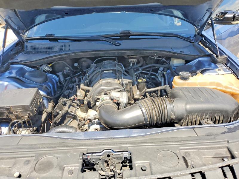 56607936 :رقم المزاد ، 2C3CK6CT6BH557790 vin ، 2011 Chrysler 300c مزاد بيع
