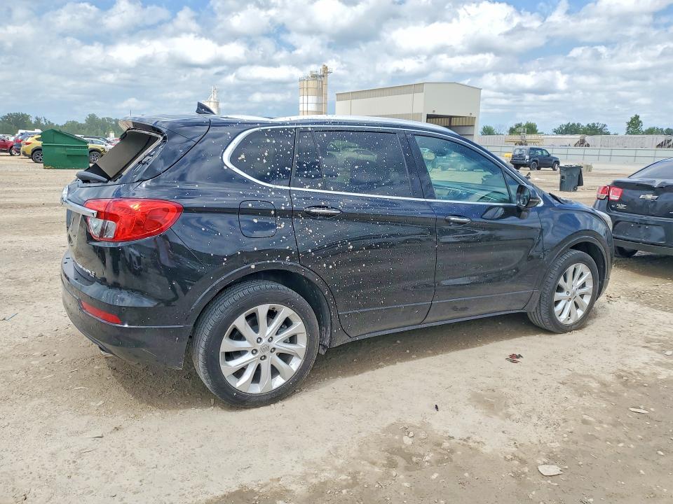 56611326 :رقم المزاد ، LRBFX3SX7JD002113 vin ، 2018 Buick Envision مزاد بيع