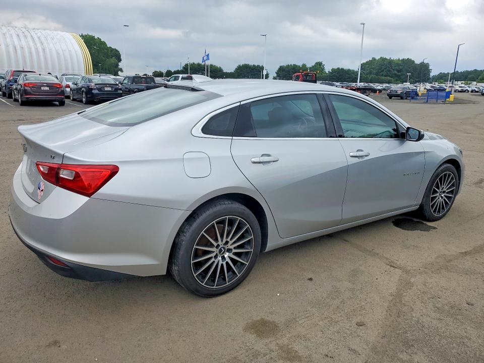 59001756 :رقم المزاد ، 1G1ZE5ST2HF274301 vin ، 2017 Chevrolet Malibu مزاد بيع