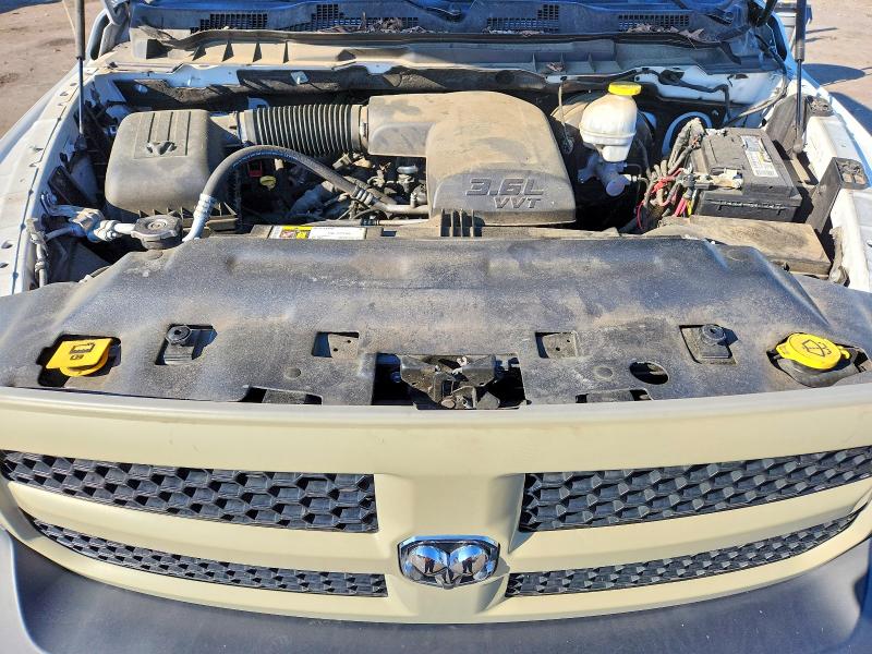 57685956 :رقم المزاد ، 1C6RR6FG4JS324098 vin ، 2018 Ram 1500 مزاد بيع