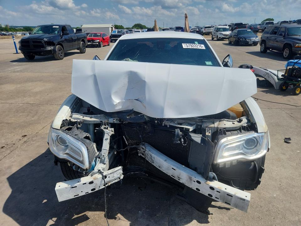 Продаж на аукціоні авто 2018 Chrysler 300, vin: 2C3CCAEG3JH194024, номер лоту: 57922216