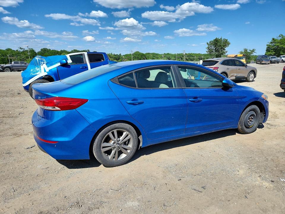 2017 Hyundai Elantra მანქანა იყიდება აუქციონზე, vin: 5NPD84LF1HH042547, აუქციონის ნომერი: 56013476