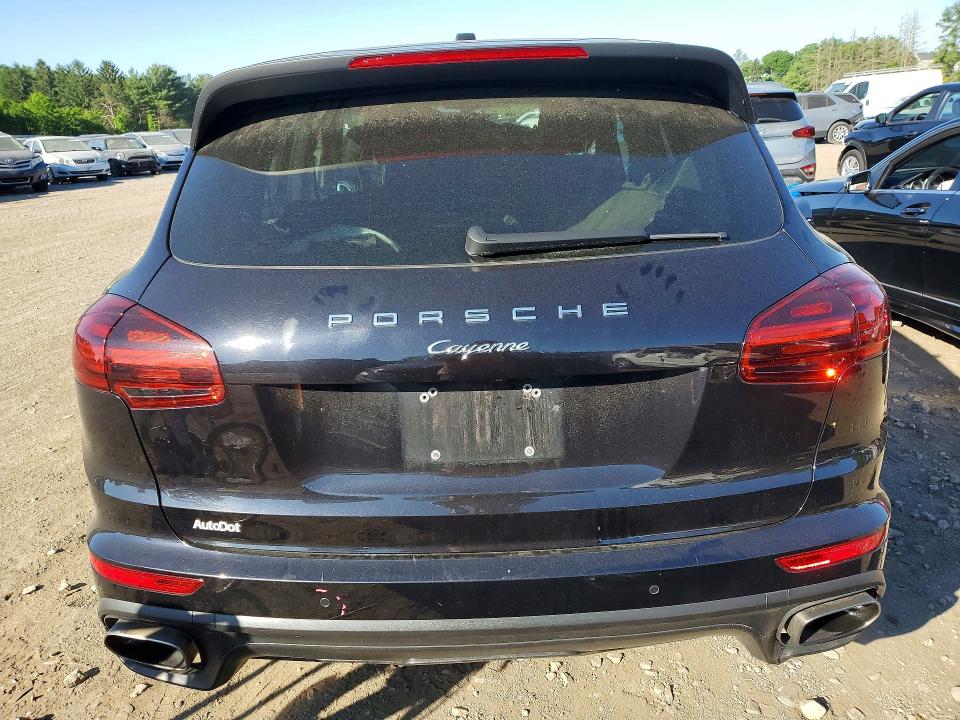 55393026 :رقم المزاد ، WP1AA2A24GLA04508 vin ، 2016 Porsche Cayenne مزاد بيع
