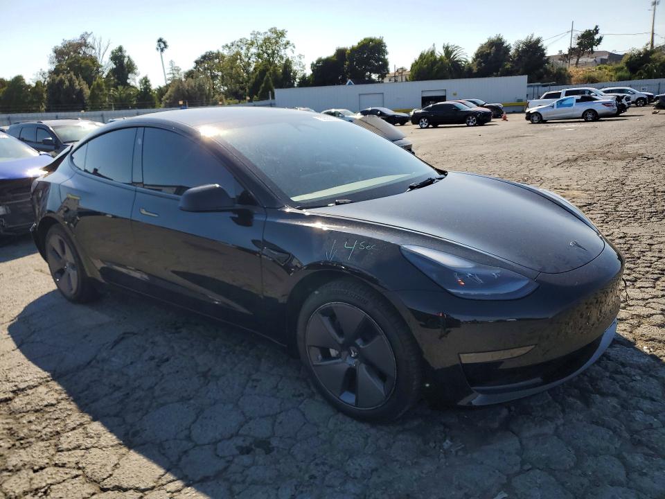 58056156 :رقم المزاد ، 5YJ3E1EA4PF425772 vin ، 2023 Tesla Model 3 مزاد بيع