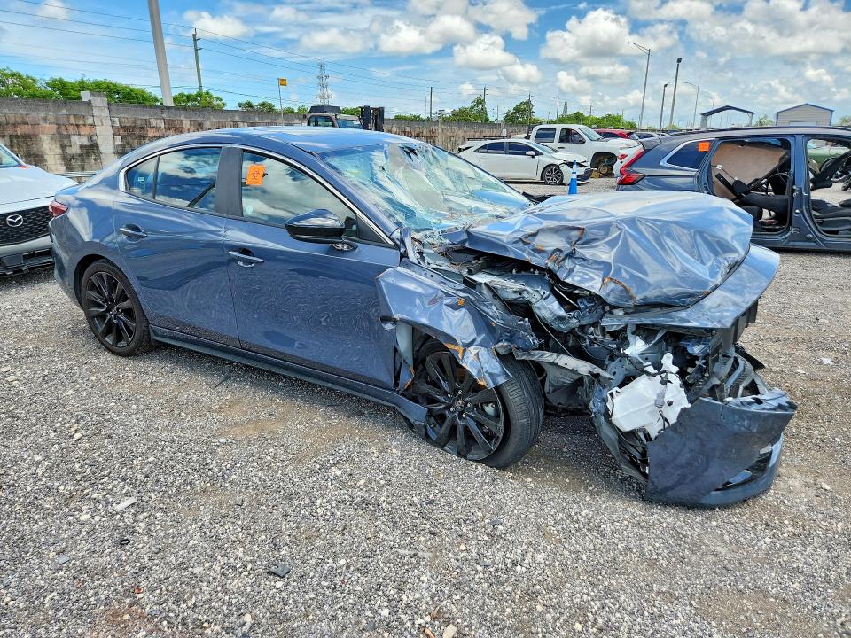 Продаж на аукціоні авто 2025 Mazda 3, vin: JM1BPBCM5S1774787, номер лоту: 56981366