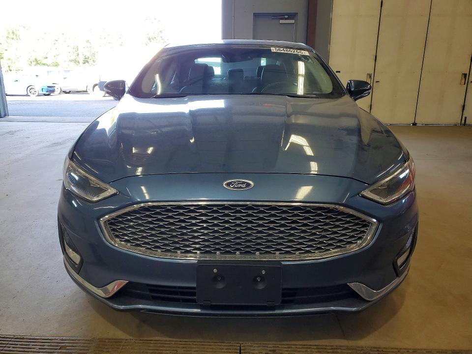 56486266 :رقم المزاد ، 3FA6P0SU4KR212849 vin ، 2019 Ford Fusion مزاد بيع