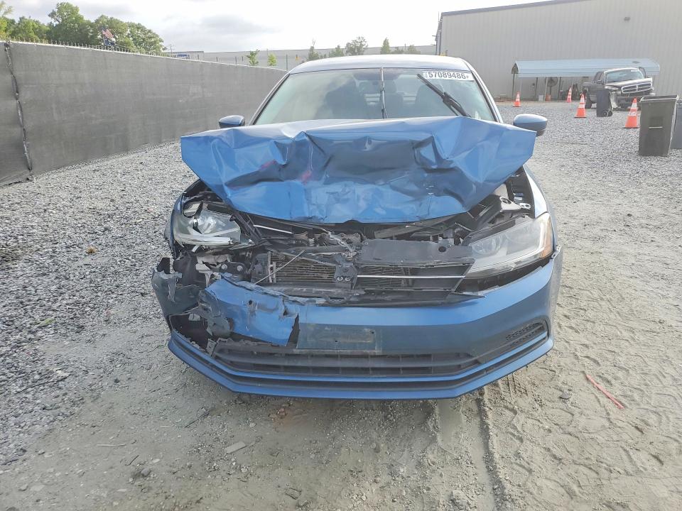 2017 Volkswagen Jetta მანქანა იყიდება აუქციონზე, vin: 3VW167AJXHM321567, აუქციონის ნომერი: 57089486